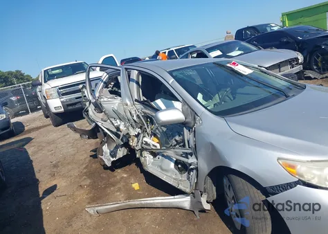 2009 Toyota Corolla Le z USA, uszkodzony, nr VIN JTDBL40E499083766